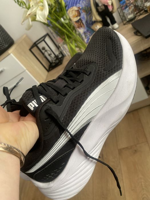 Кросівки  жіночі Puma, Nike