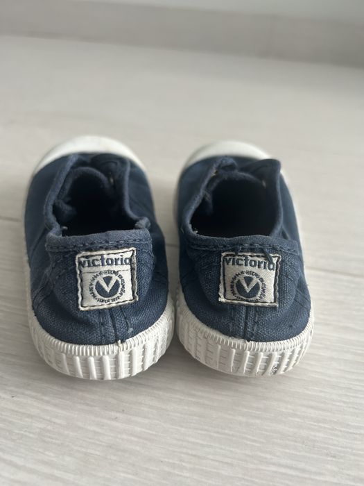 Victoria azuis escuros n25