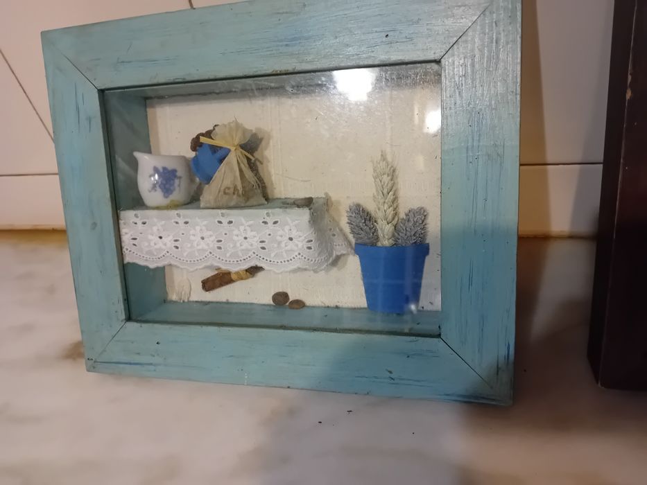 Set of 2 Decorative Frames437436676100608002