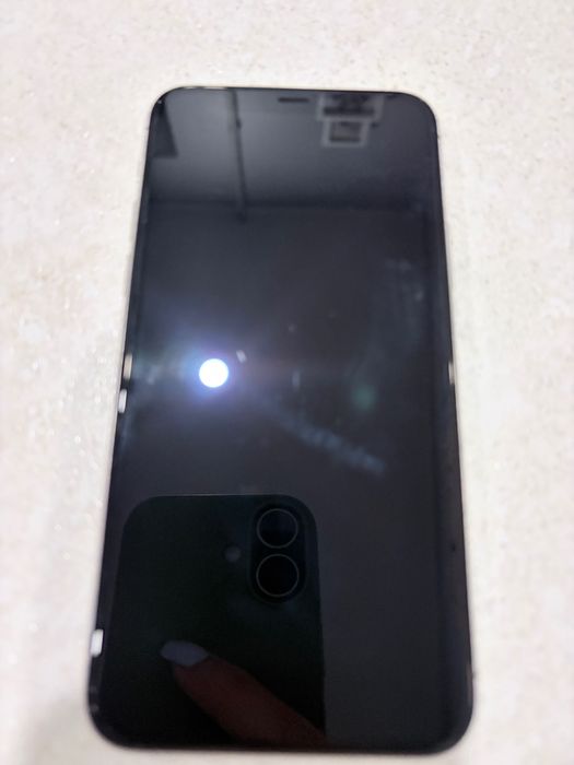 Продам айфон 11 про