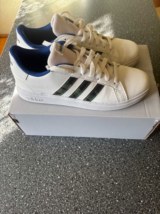 Sportowe buty chłopięce ADIDAS nr 38 i 2/3