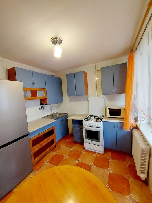 Оренда 2кім. квартира Якуба Коласа, 6д