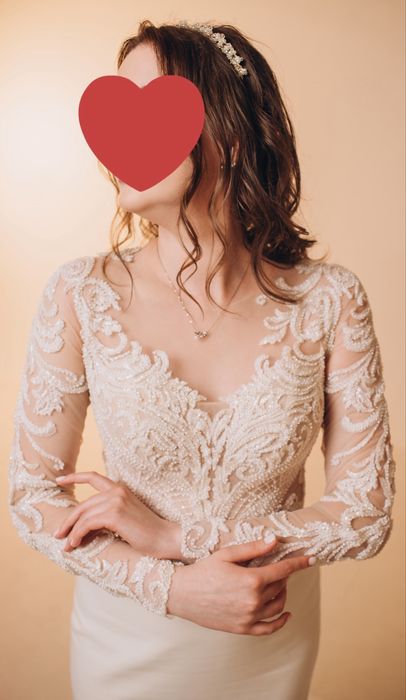 Продам елегантне фабричне весільне плаття (діадема і фата у подарунок)