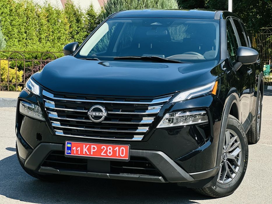 Nissan Rogue 2023 СВІЖАК