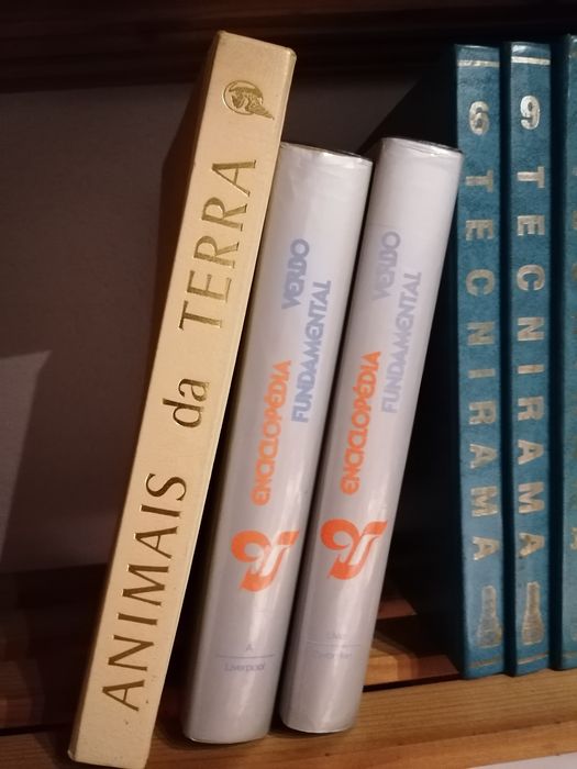 Enciclopédias várias