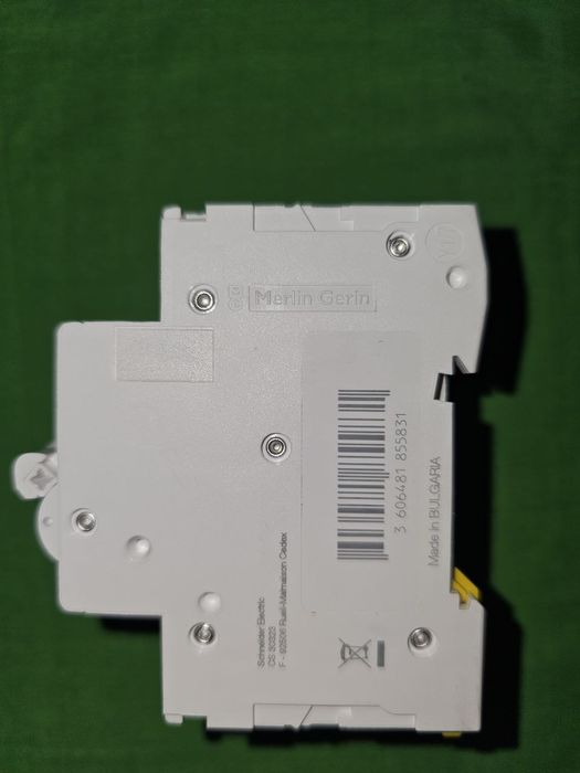 Автоматичний вимикач RESI9 Schneider