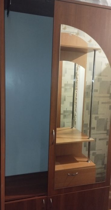 Срочно продам шкаф - прихожую.