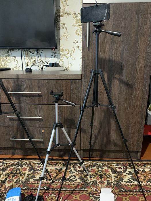 Трипод, тринога, штатив для телефона, камери. Пюпітр,підставка для нот