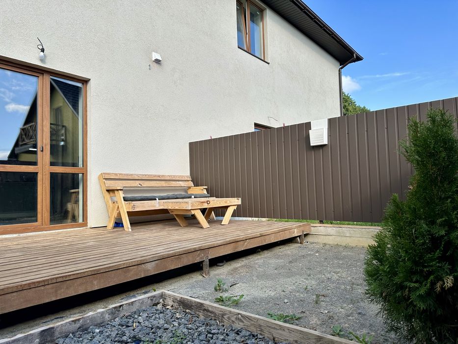 Продам таунхаус з ремонтом