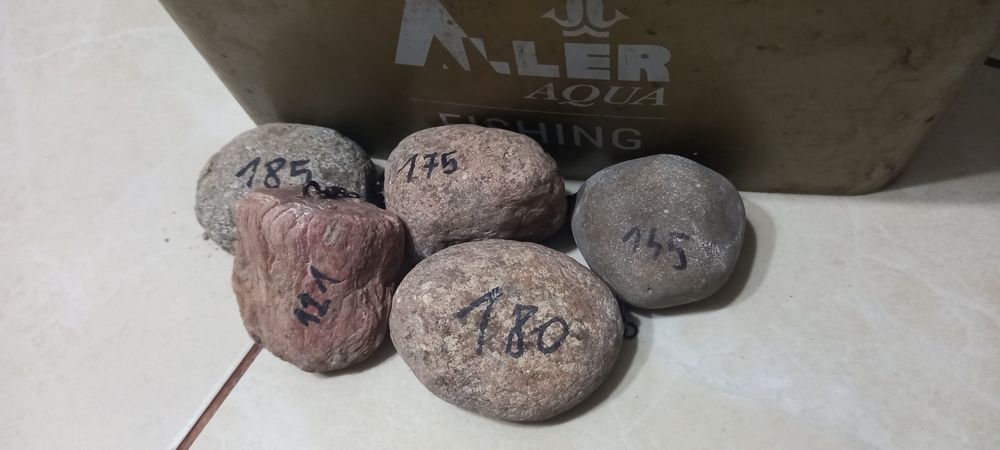 Ciężarki z kamienia