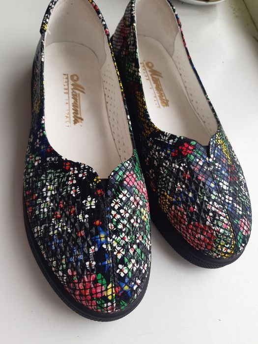 Жіночі туфлі  осінні