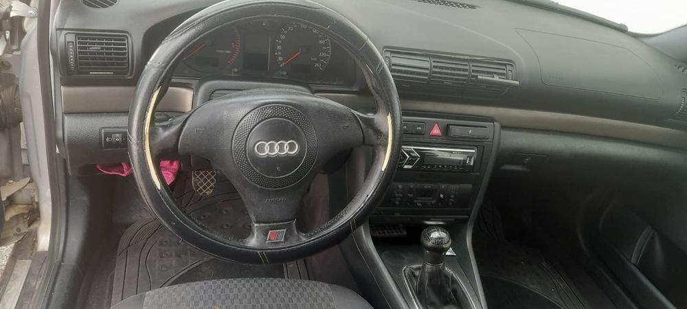 Vendo Audi A4 1900 TD