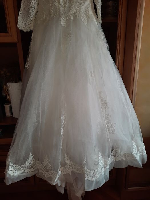 Весільна сукня б/у в дуже гарному стані
