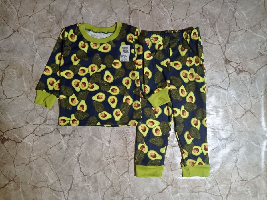 Дитяча піжама (інтер'єру) для дитини 1,5-2 років. Розмір 86-92