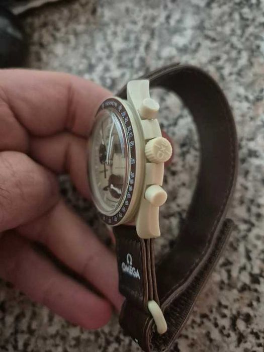 Omega x Swatch Bioceramic Saturn - SO33T100 Limited Edition