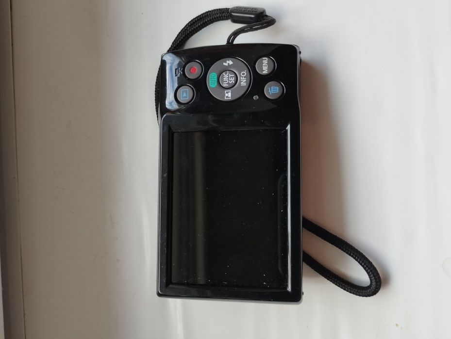 Цифровой фотоаппарат Canon