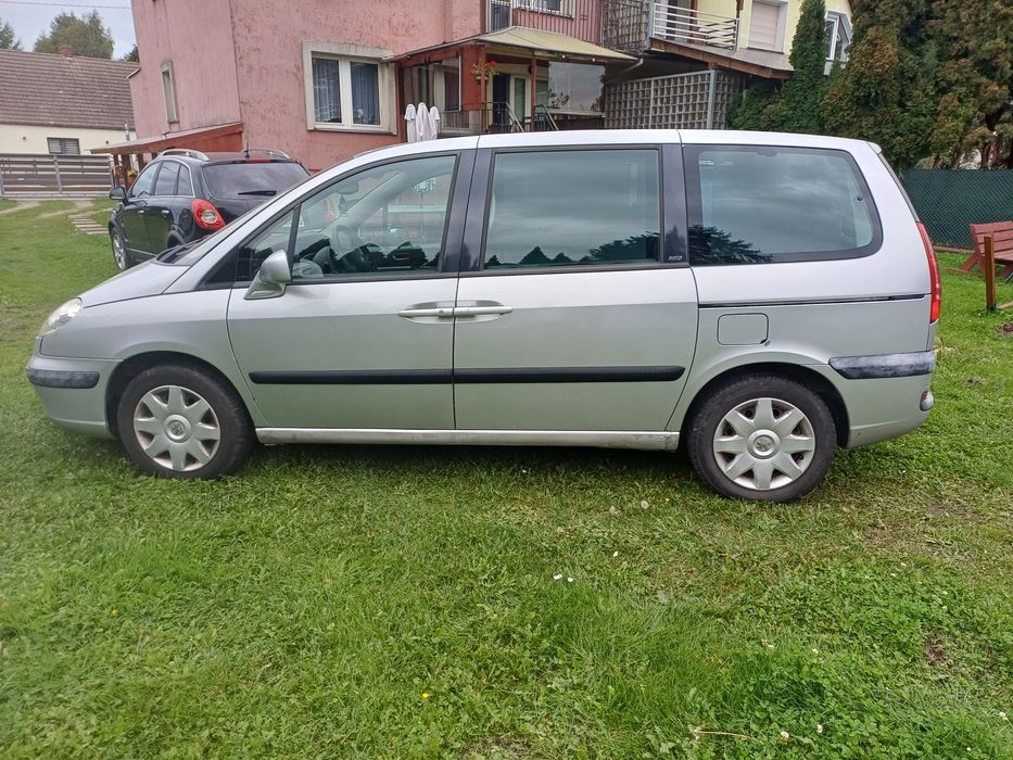 Peugeot 807