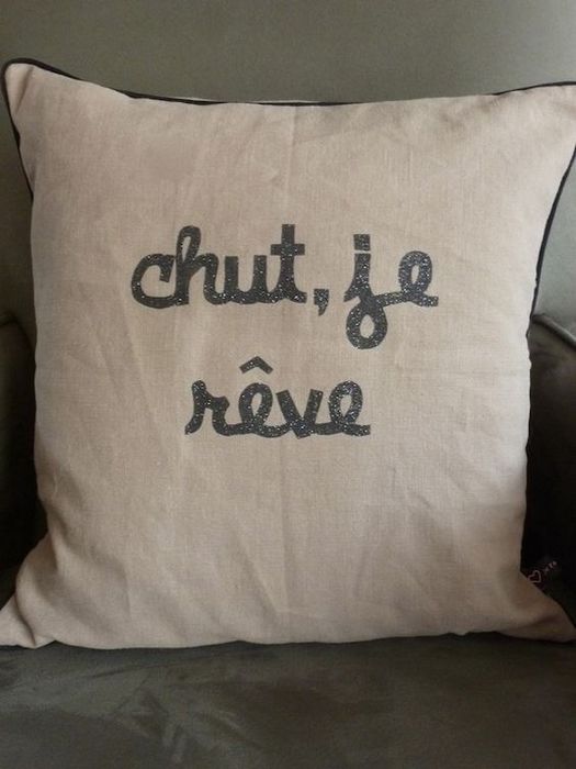 Подушки перьевые .