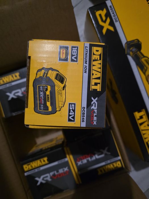 Dewalt baterie i narzedzia