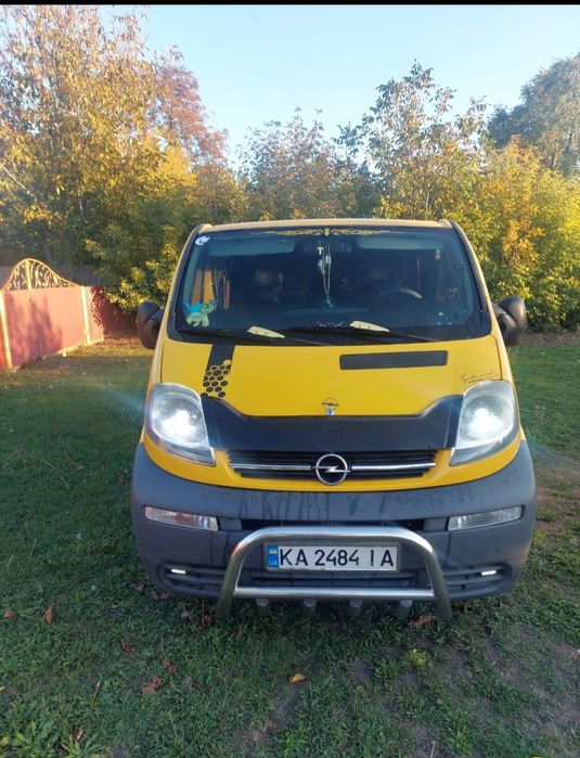 Продам Opel Vivaro 2004року