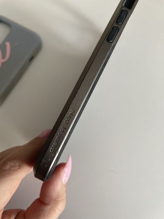 Spigen nowe etui case czarne iphone