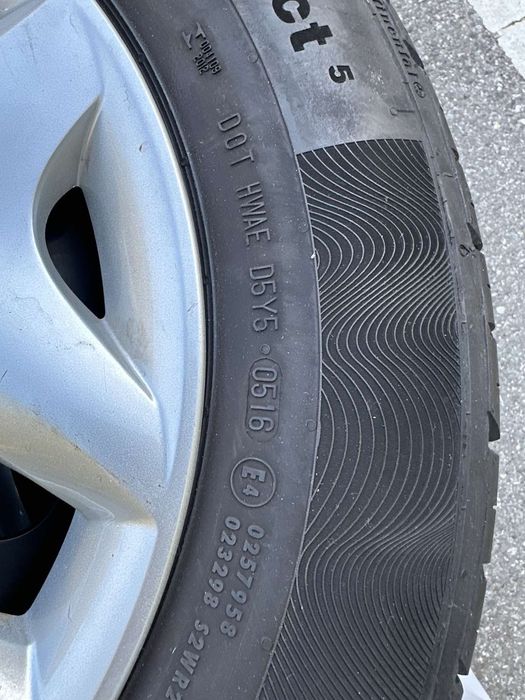 комплект шин 195/65R15