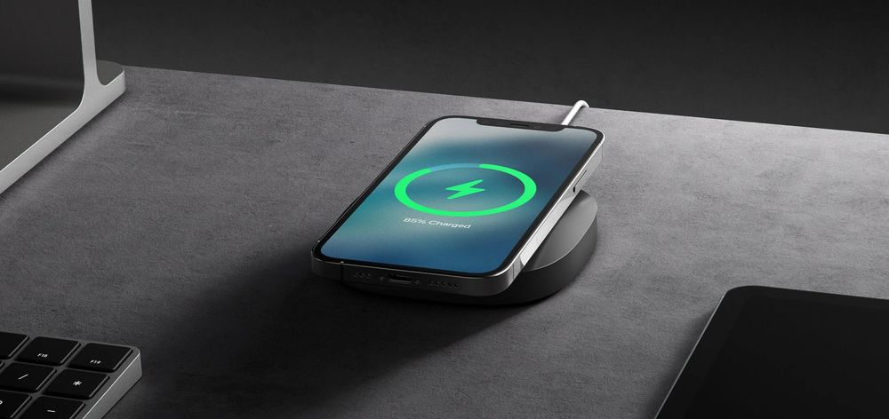 Nomad Magsafe Mount. Металична підставка для зарядної станції
