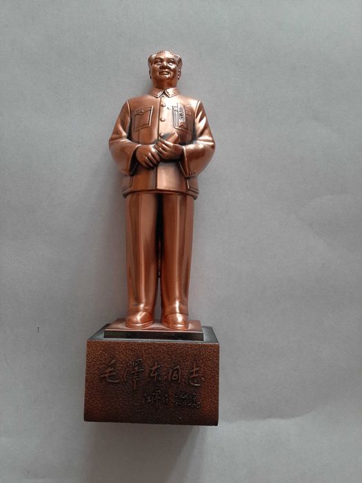 Статуэтка Мао Дзедуна, редкая, 1993г., редкий металл, высота – 23 см.