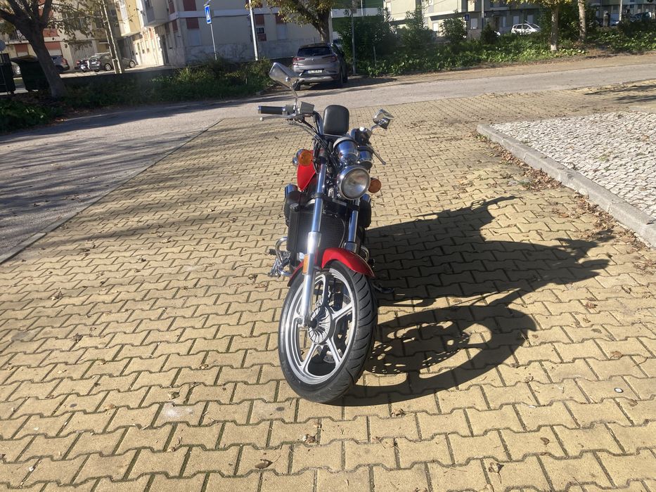 Honda VF700c Supermagna