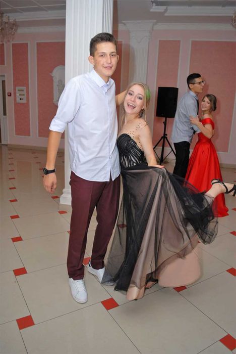 Красивое вечернее платье