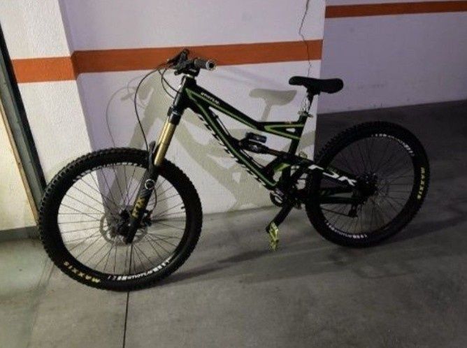 Specialized status 1