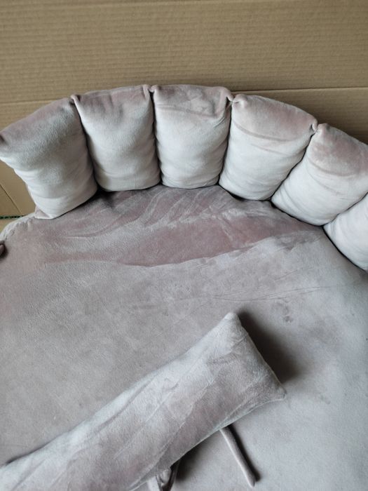 Лежанка  для котів та собак