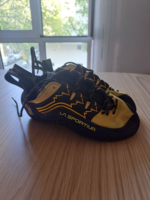 Pés de gato La Sportiva avançado novos