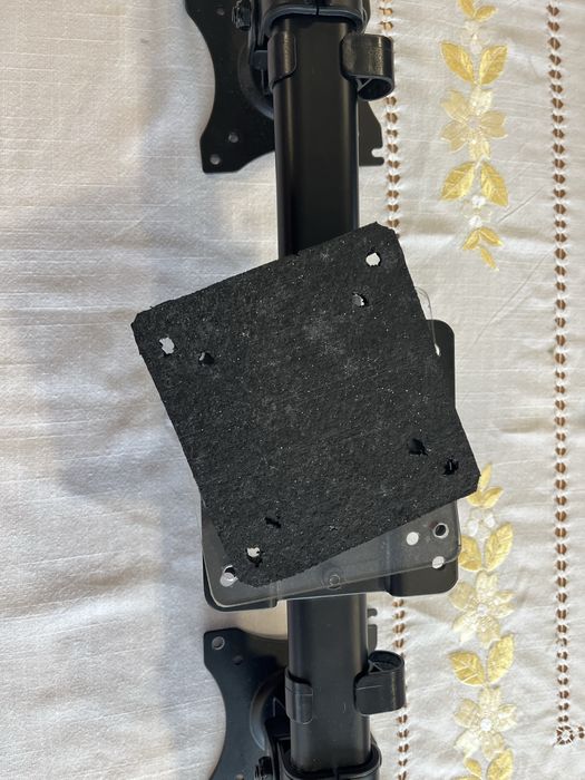 suporte de parede para 2 monitores.