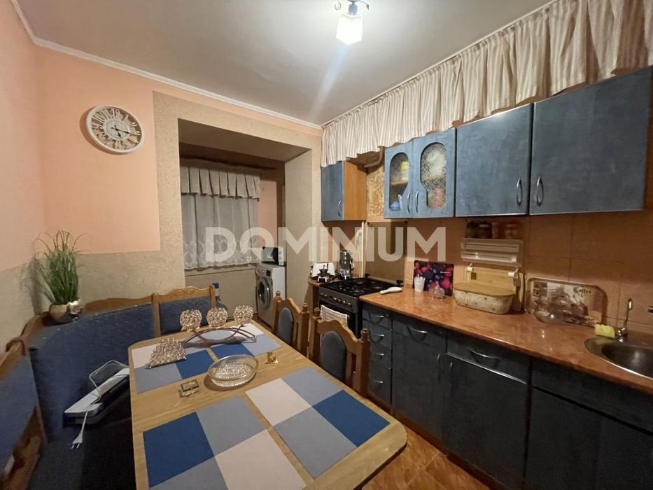 Продається квартира в м. Хуст, можливе переоформлення під комерцію