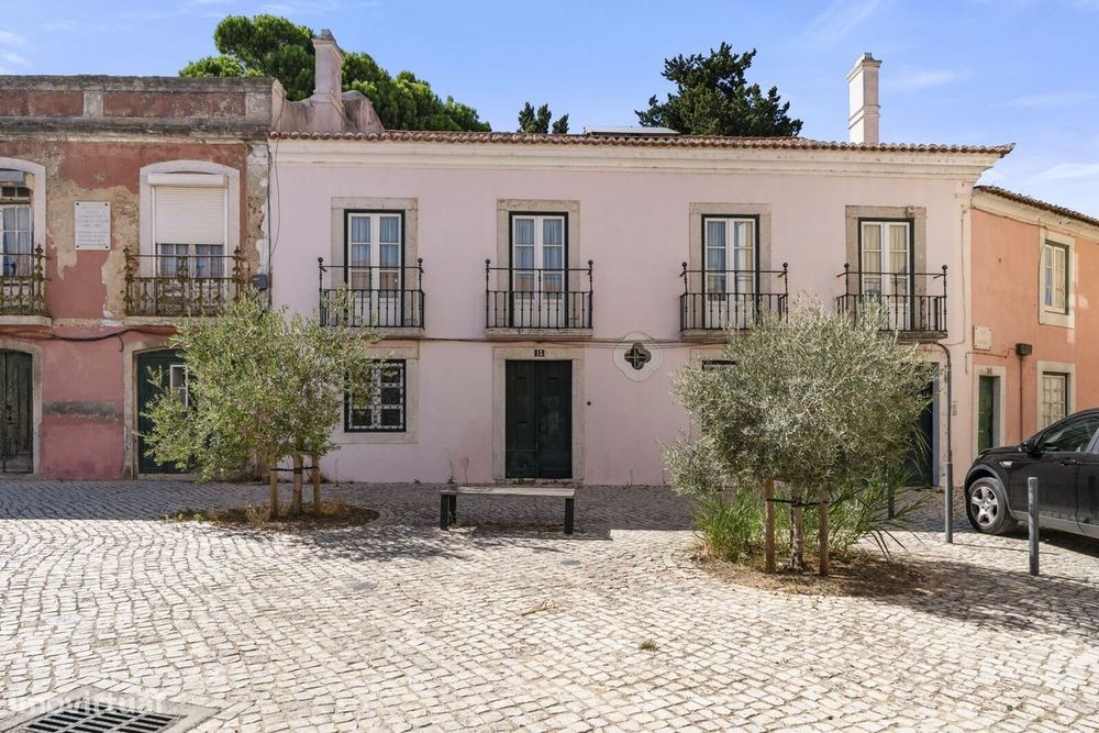 Moradia T4 + 4 com piscina, Lisboa