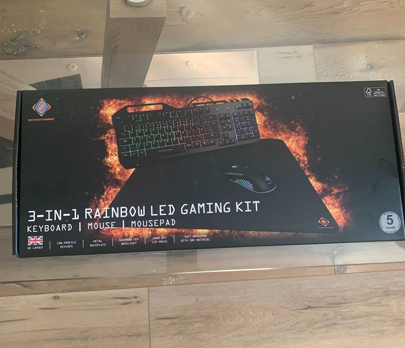 DELTACO GAMING Zestaw 3 w 1 – klawiatura + mysz + podkładka