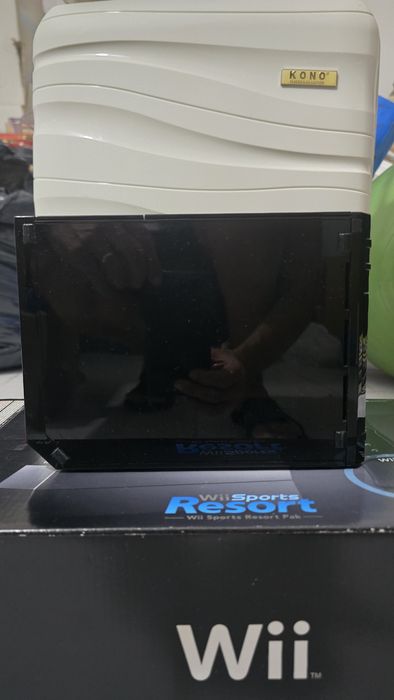 Wii preta com vários jogos e acessórios (com caixa original)