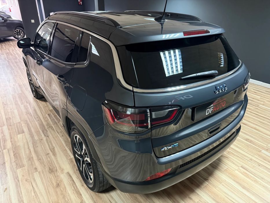 Jeep Compass 1.3 T4 4Xe Limited