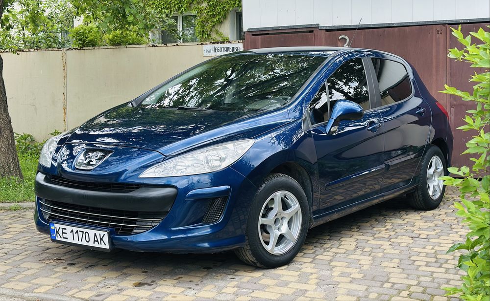 Продам peugeot 308, гарне, живе авто, кондиціонер
