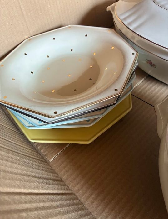 Antique Tableware Set446839712436070402