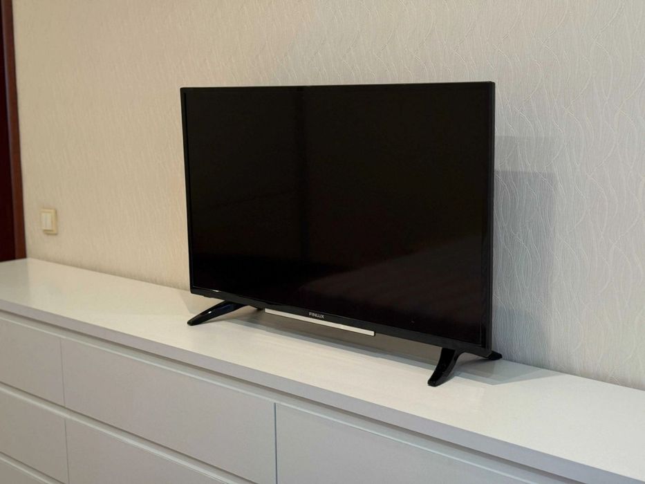 Продам 2х ком. полнометражную кв-ру в центре, ул. Сталеваров 4/4