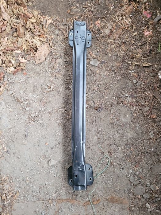 Усилитель бампера