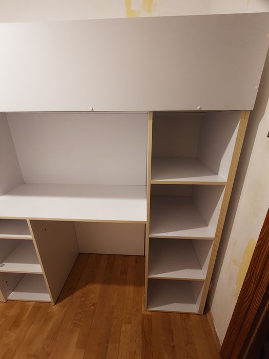 Meble młodzieżowe antresola z materacem