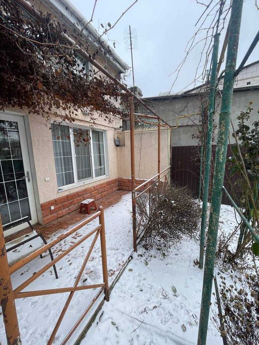 Продам новий будинок з ділянкою на Черемушках, ринок Малиновського!