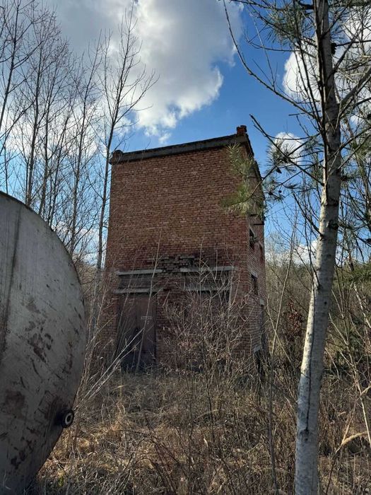 Оренда приміщень за адресою:  с.Брищі вул.Заводська, 15А