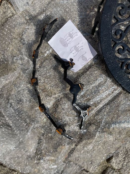 Relaxdays stojak kwietnik 51 x 40 x 40cm, żeliwny kwietnik ogrodowy