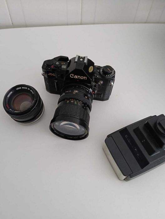 Canon A-1 Com duas lentes
