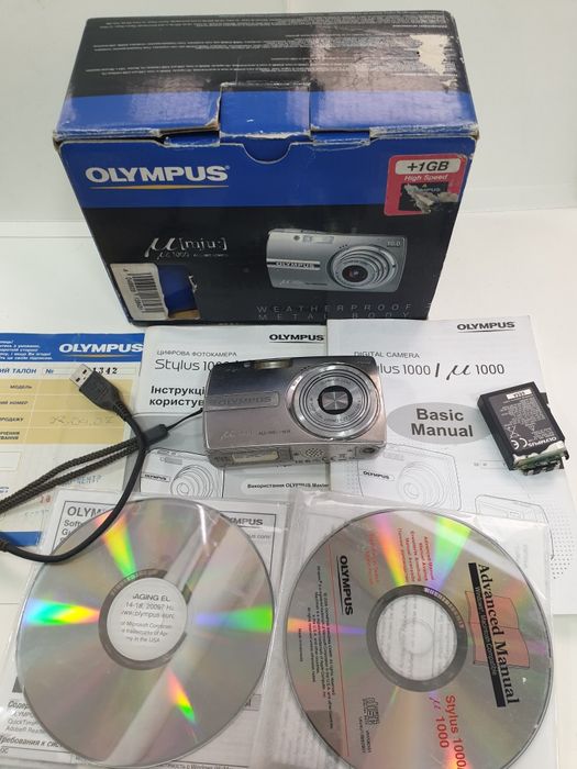 Фотоаппарат Olympus M-1000  (VR-350.