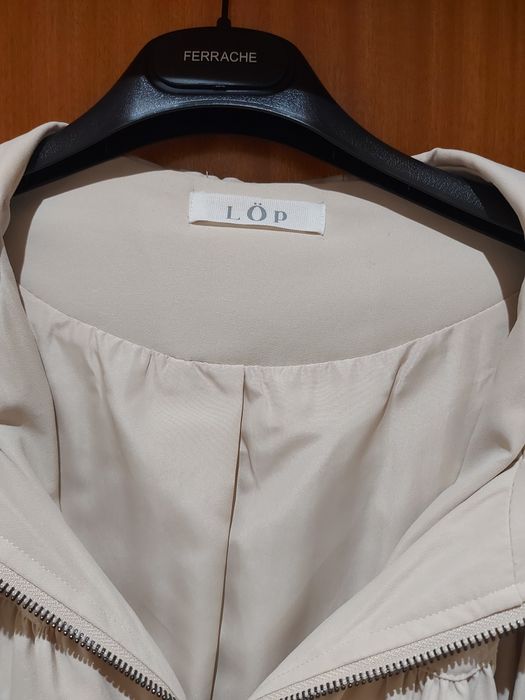 Gabardine com carapuço